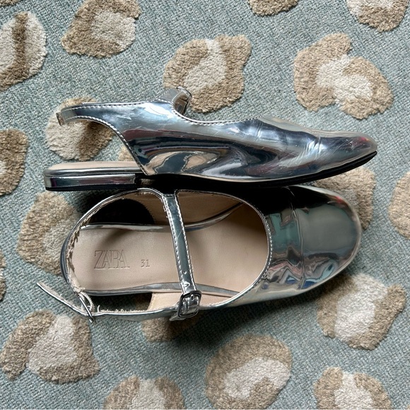 Zara Girls Silver Mary Jane open back with strap shoes - Picture 3 of 4